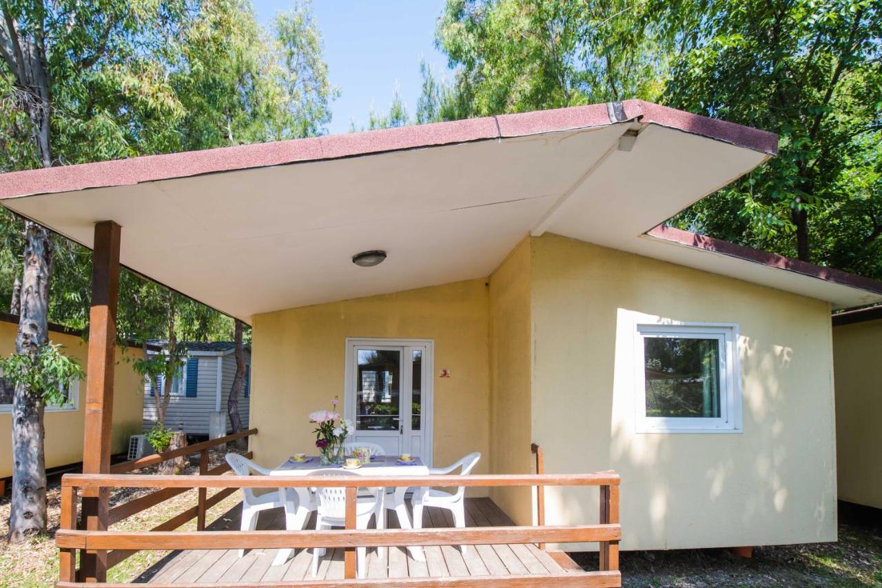 Camping Le Palme Марина ди Бибона Екстериор снимка