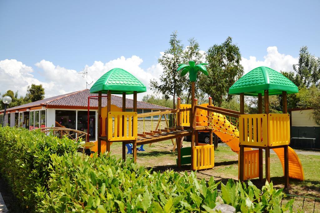 Camping Le Palme Марина ди Бибона Екстериор снимка